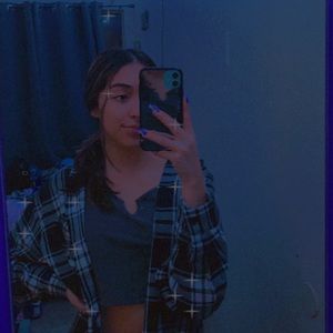 Meet your Posher, Rebeka